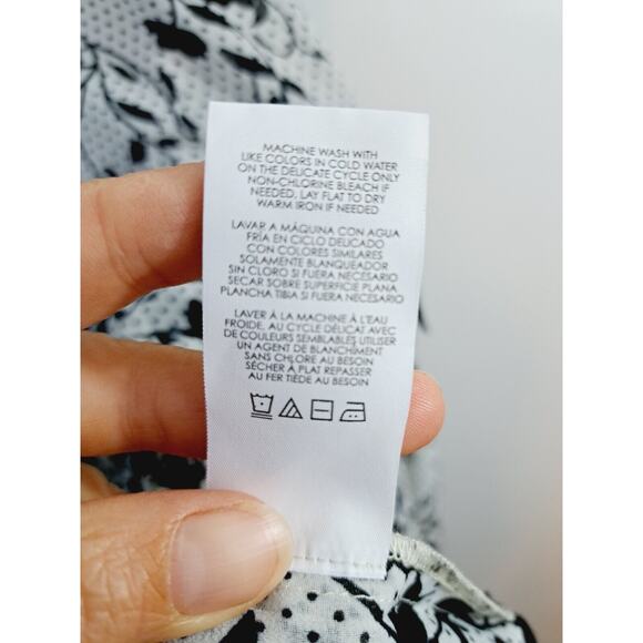 Cabi Women's Black White Floral Polka-dot 2 Pc Blouse Set Size Medium - Picture 6 of 8